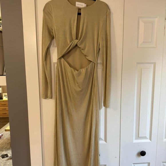 Revolve
SIGNIFICANT OTHER - Picture 2 of 5